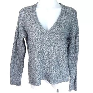 Sundance Cable Knit‎ V-Neck Sweater